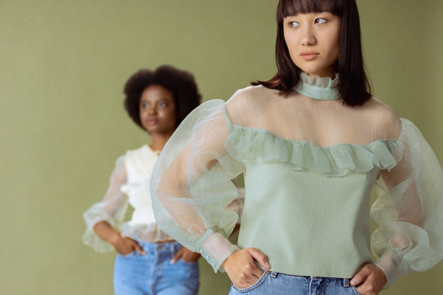 <h3>Women's Collection</h3>